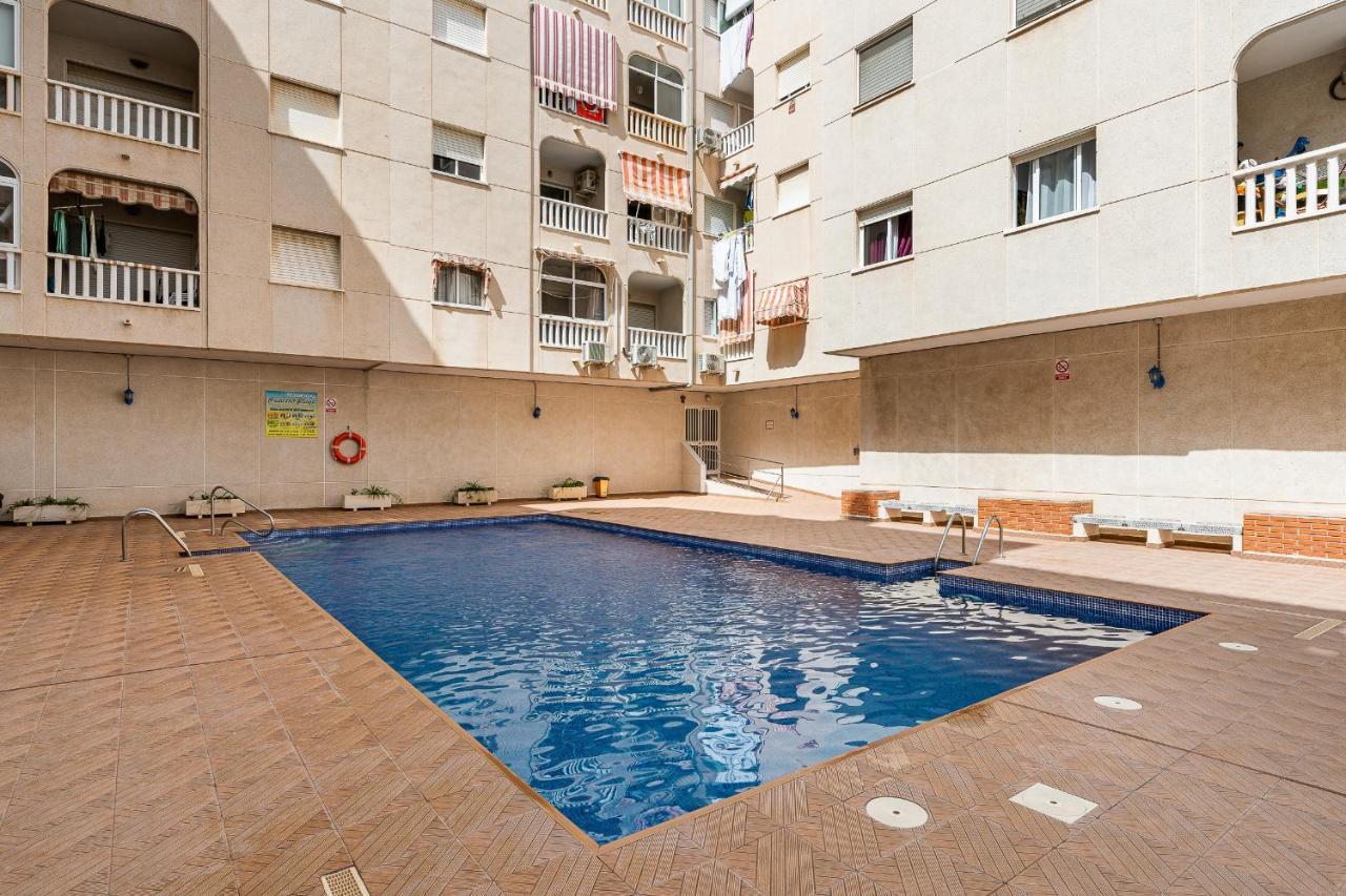 Apartamento Torredulce Sol Y Mar Torrevieja Bagian luar foto