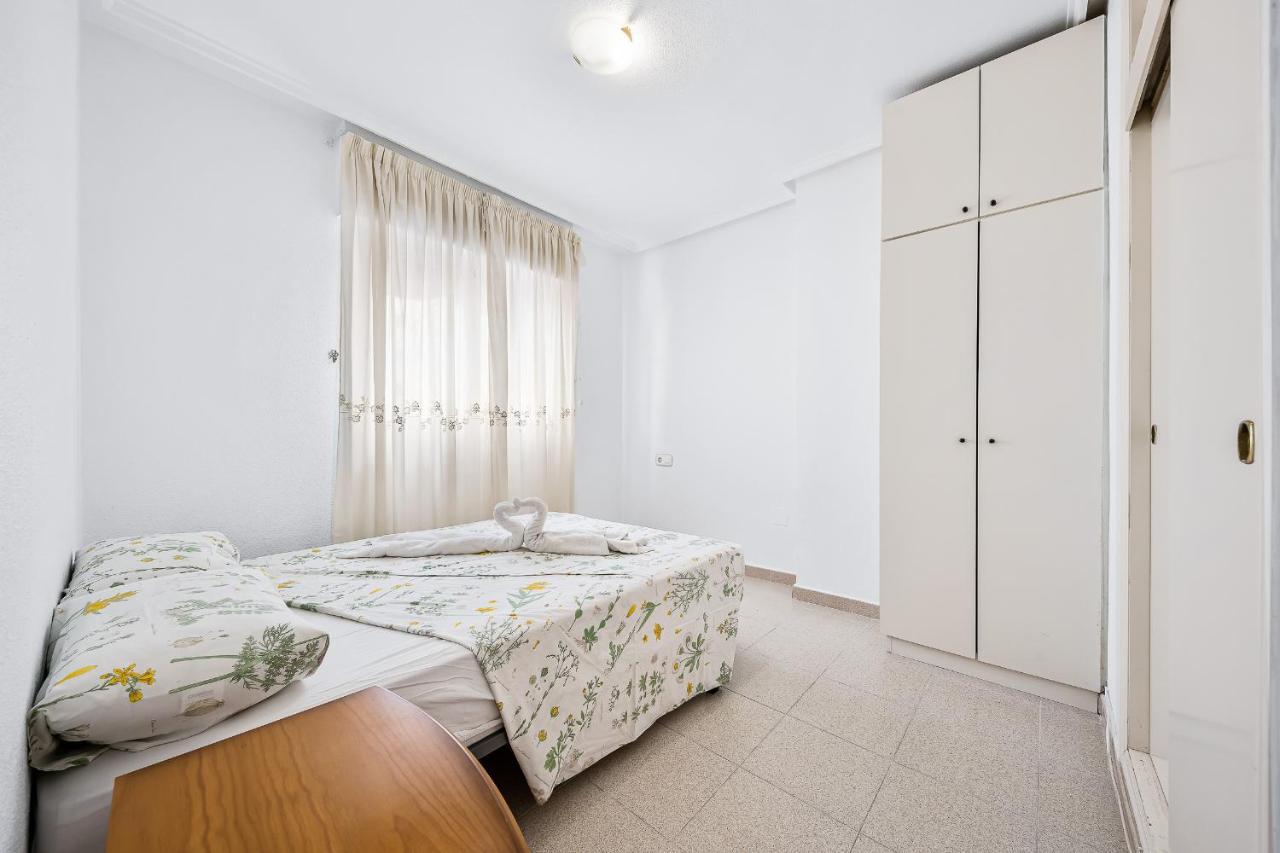 Apartamento Torredulce Sol Y Mar Torrevieja Bagian luar foto